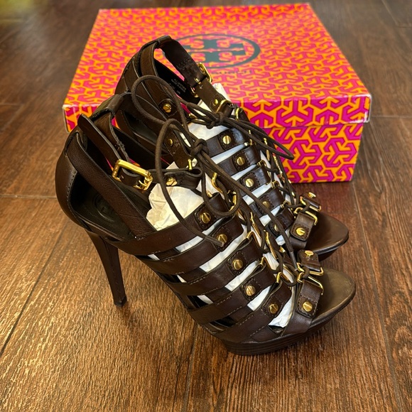 NEW Tory Burch heels size 7.5